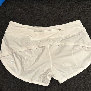 Lululemon Speed Up Shorts 2.5”